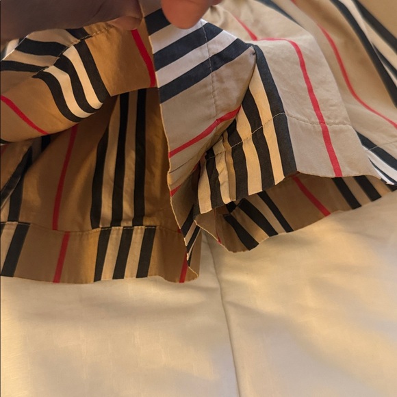 Toddler Girls Burberry dress - Picture 5 of 6